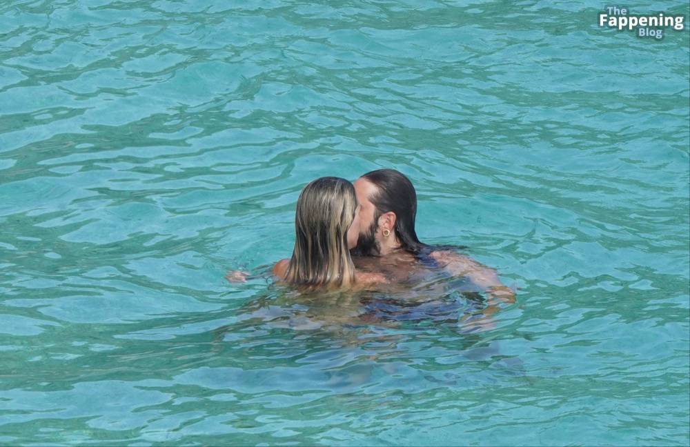 Heidi Klum Enjoys a Blissful Beach Getaway in St. Barts with Her Boyfriend (66 Nude Photos) - #22