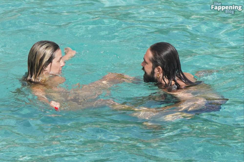 Heidi Klum Enjoys a Blissful Beach Getaway in St. Barts with Her Boyfriend (66 Nude Photos) - #27