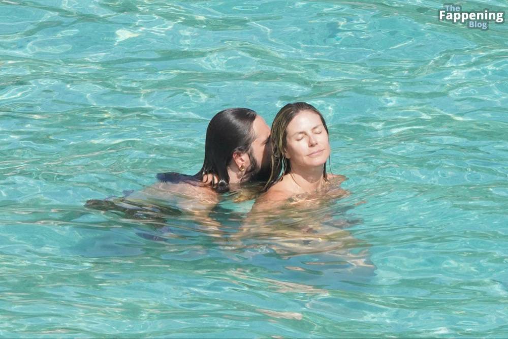 Heidi Klum Enjoys a Blissful Beach Getaway in St. Barts with Her Boyfriend (66 Nude Photos) - #13