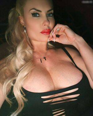 Nicole Coco Austin / coco / cocosworld Nude Leaks - Fapello - #12