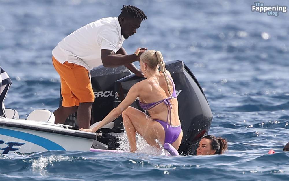 Kyle Richards, Erika Jayne & Dorit Kemsley Enjoy Their Ocean Swim in St Lucia (92 Photos) - #27