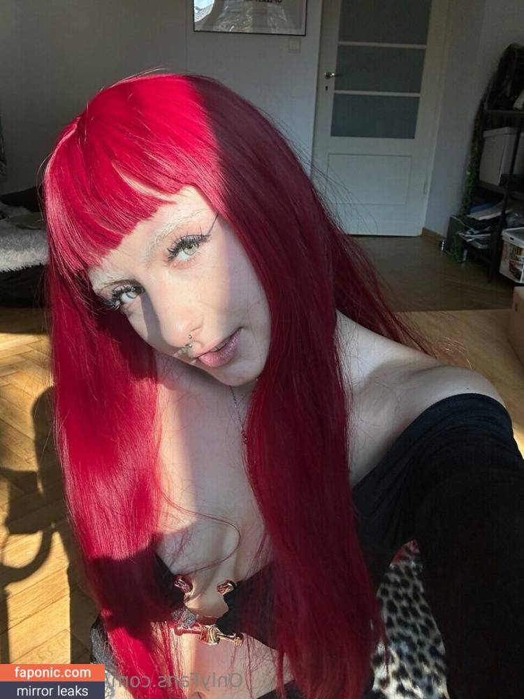 LStallwort63778 aka Luminatria aka Luminxtria aka pale.cloudss Nude Leaks OnlyFans - #6