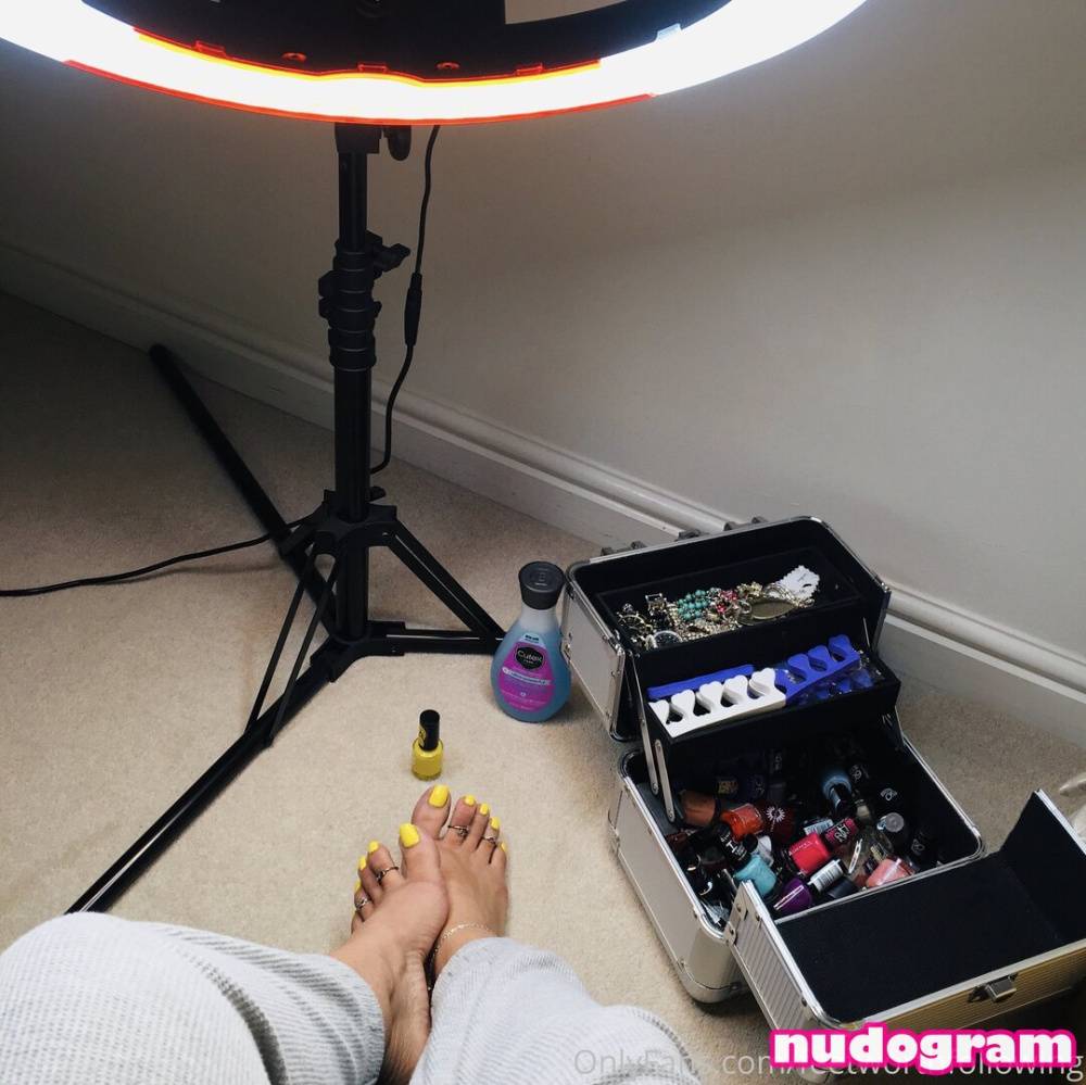 Feetworthfollowing / feetworthfollowing Nude Leaks OnlyFans - TheFap - #7