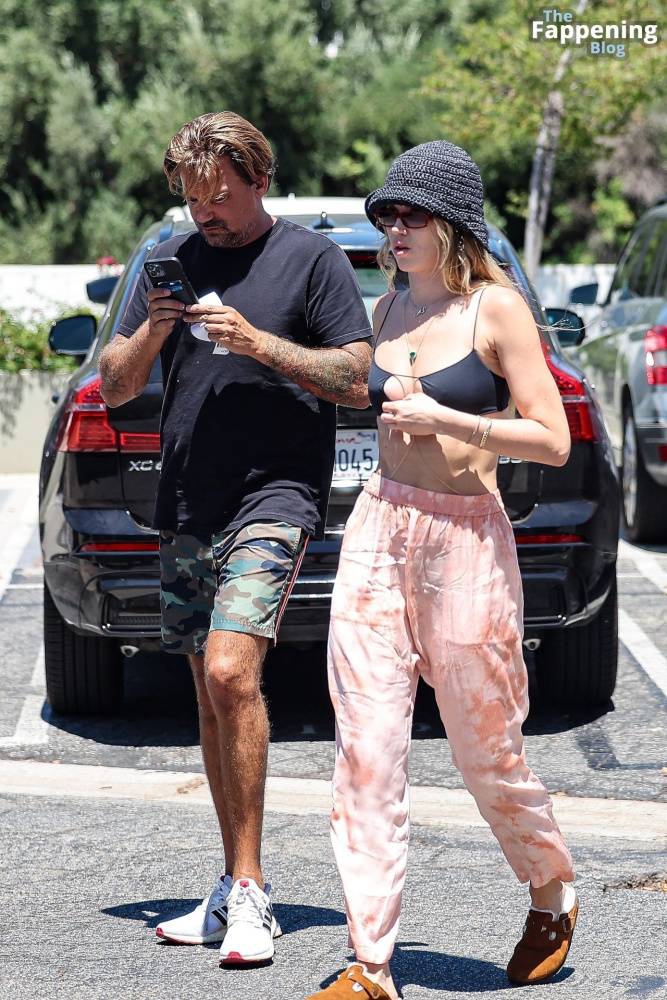 Julia Stambler Steps Out For Smoothies with Sean Stewart in LA (39 Photos) - #3