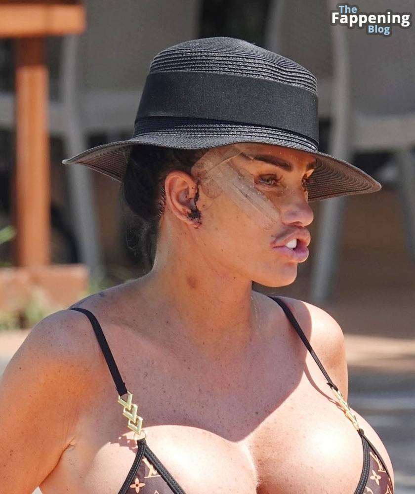 Katie Price Rocks in Her Skimpy Little Louis Vuitton Bikini Out in Turkey (63 Photos) - #11