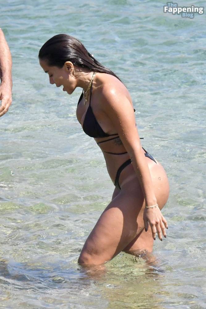 Anitta Enjoys the Hot Summer Sun as She Raised a Few Temperatures Out in Mykonos Island (69 Photos) - #15