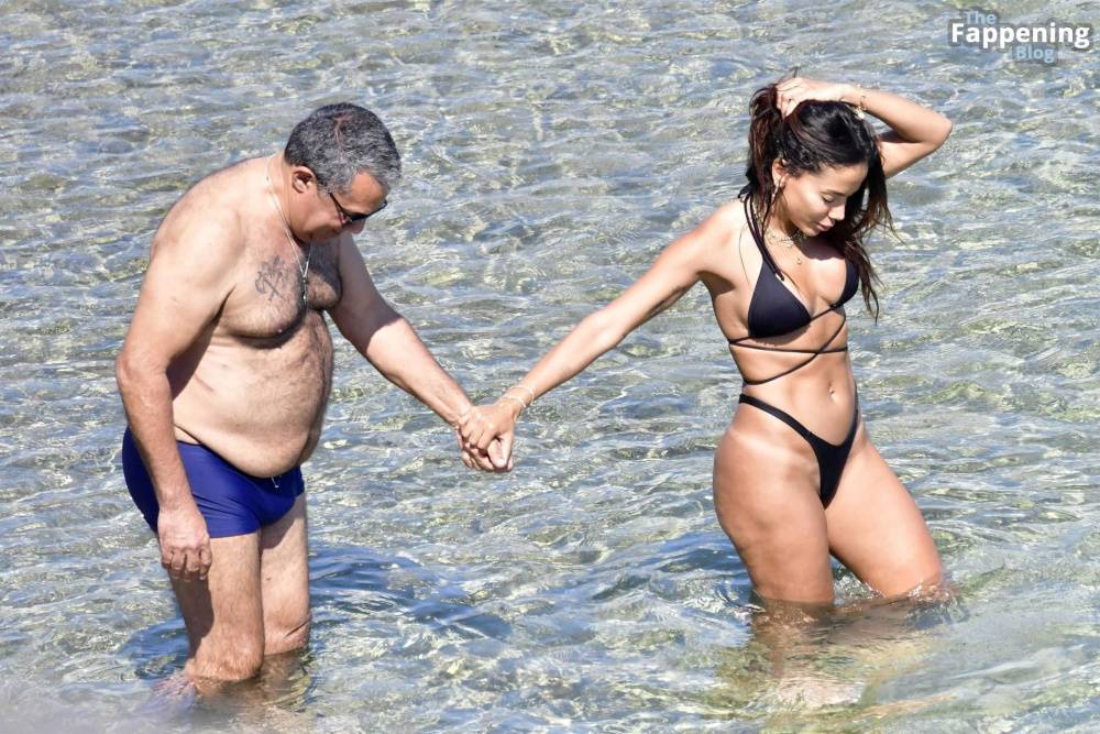 Anitta Enjoys the Hot Summer Sun as She Raised a Few Temperatures Out in Mykonos Island (69 Photos) - #4