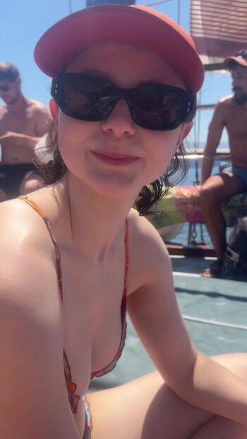 Thomasin McKenzie / mackzjoness / thomasin.mckenzie Leaked Nude OnlyFans - #2