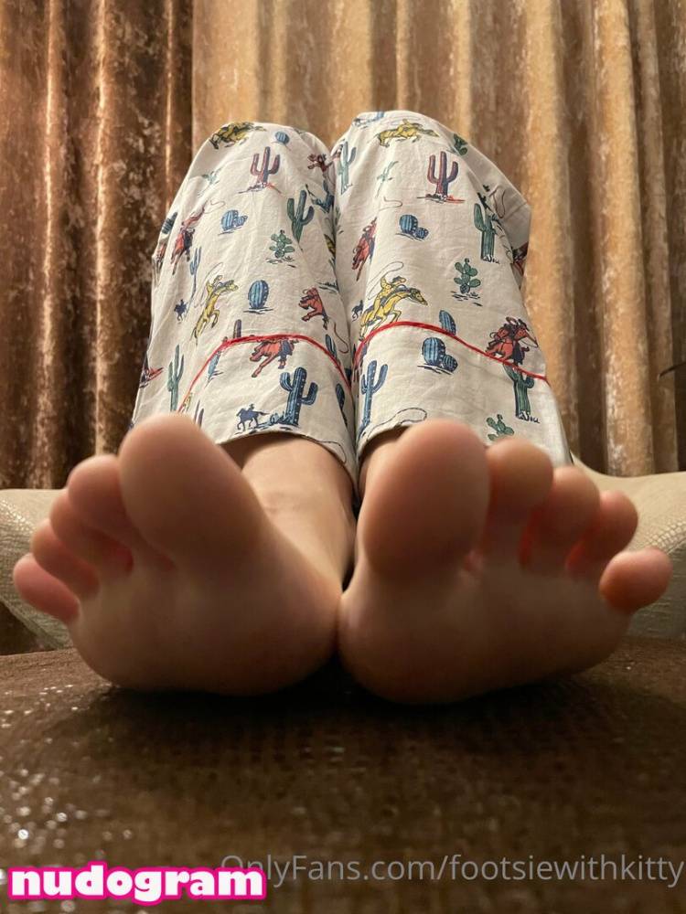 Footsiewithkitty / footsiewithkitty Nude Leaks OnlyFans - TheFap - #6