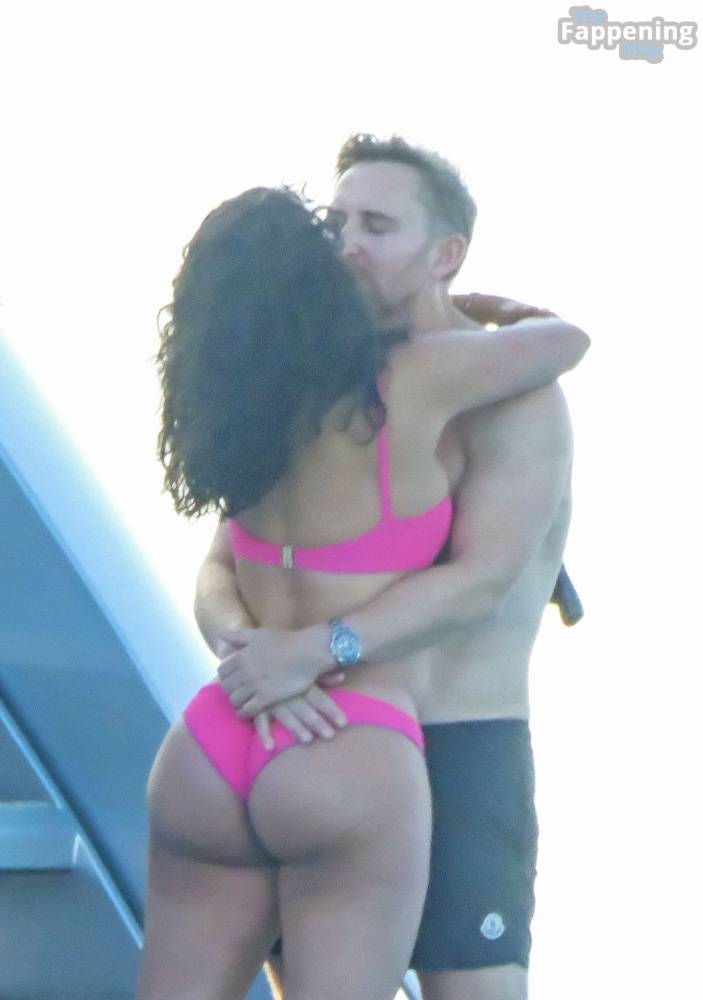 Jessica Ledon & David Guetta Get Up Close and Personal on a Yacht in Ibiza (45 Photos) - #7