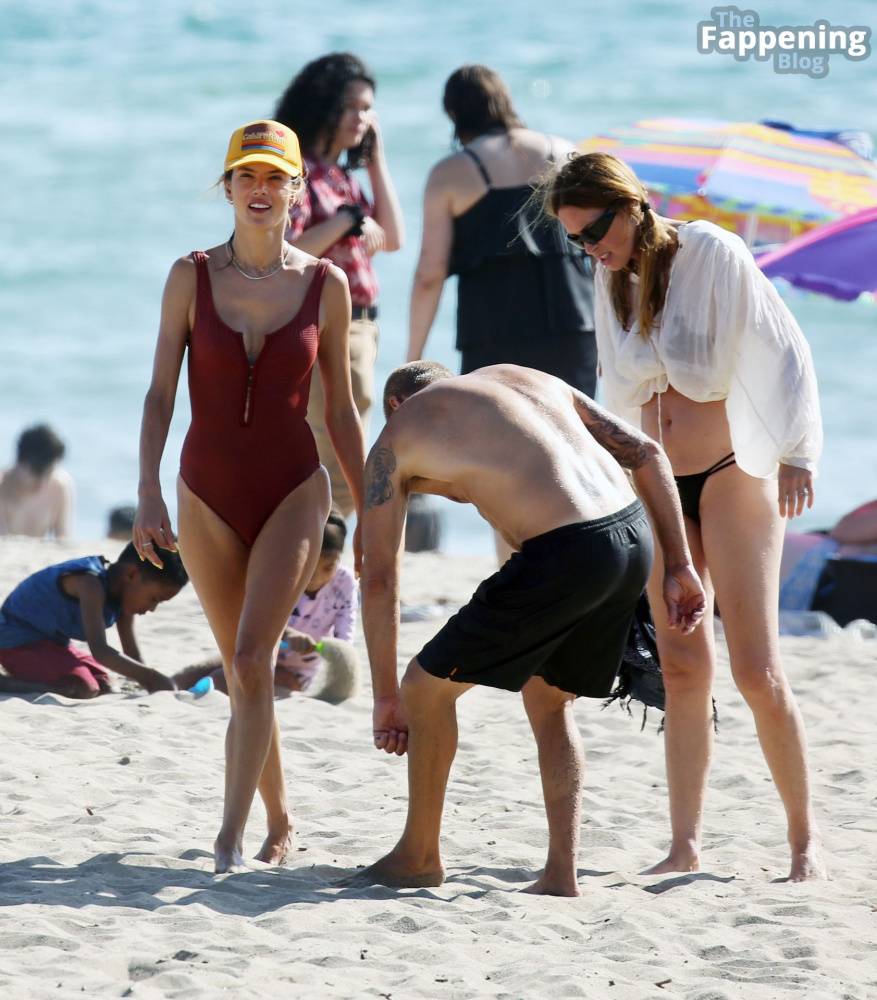 Alessandra Ambrosio Hits the Beach to Play Volleyball in LA (57 Photos) - #12