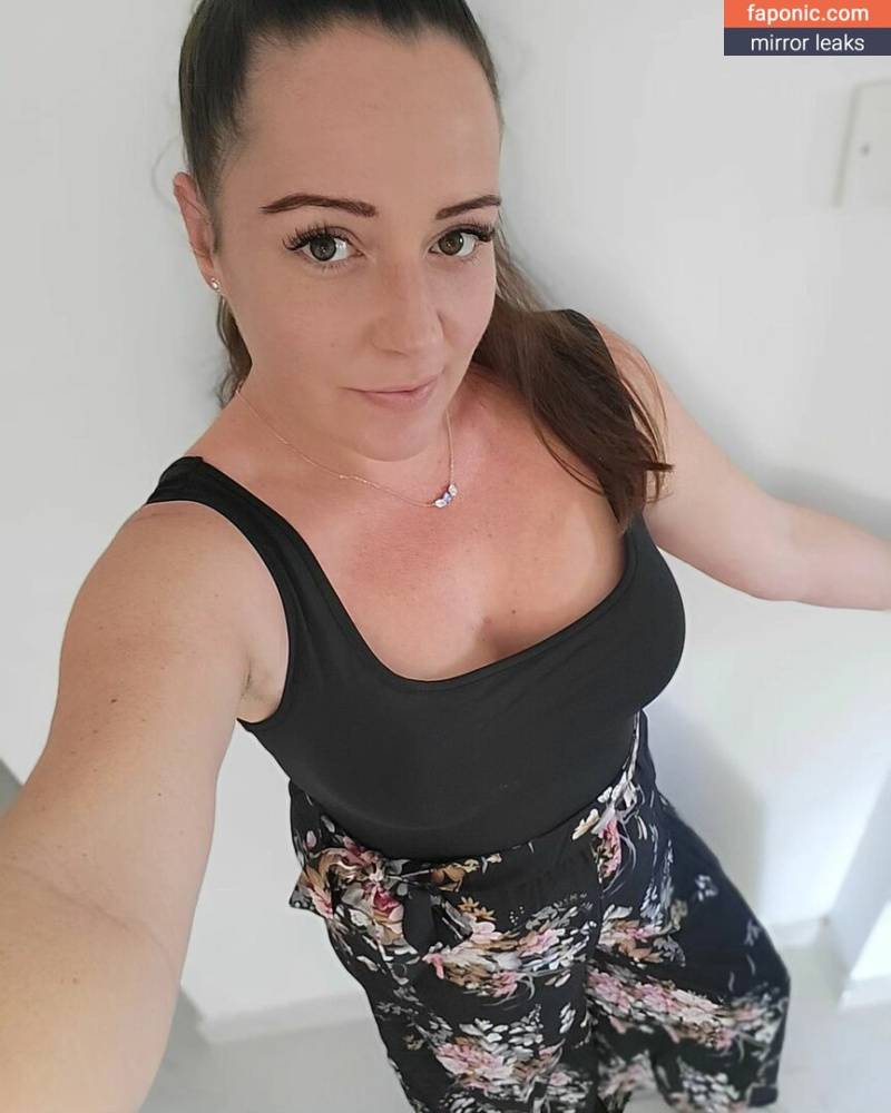 Mrs Nicole aka mrs.nicolephelps aka mrsnicolesecret aka mrsnicolessecret aka mrsnicolexxx Nude Leaks OnlyFans - #15