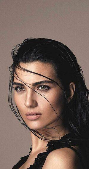 Tuba Buyukustun / tubabustun.official Nude Leaks - Fapello - #11