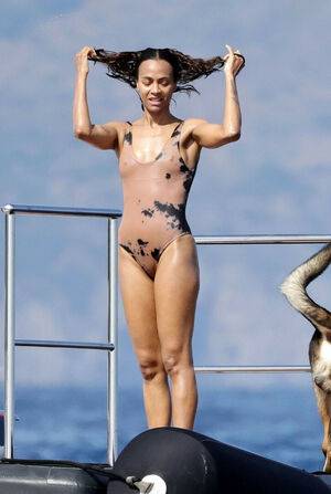 Zoe Saldana / zoesaldana Nude Leaks - #17