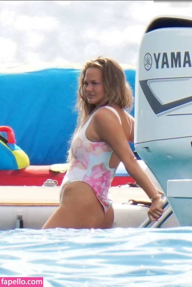 Chrissyteigen / chrissyteigen Nude Leaks OnlyFans - TheFap - #3