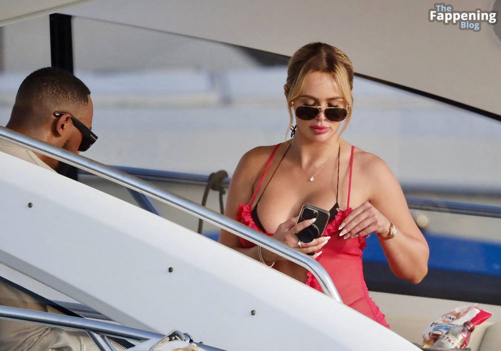 Ashley Stevenson & Marcus Jordan Enjoy a Day at Sea in Saint Tropez (12 Photos) - #3