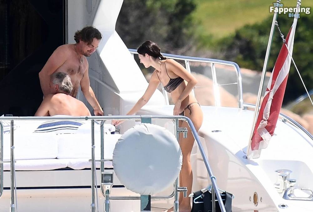 Vittoria Ceretti & Leonardo Di Caprio Soak Up the Sun in Sardinia (133 Photos) - #17