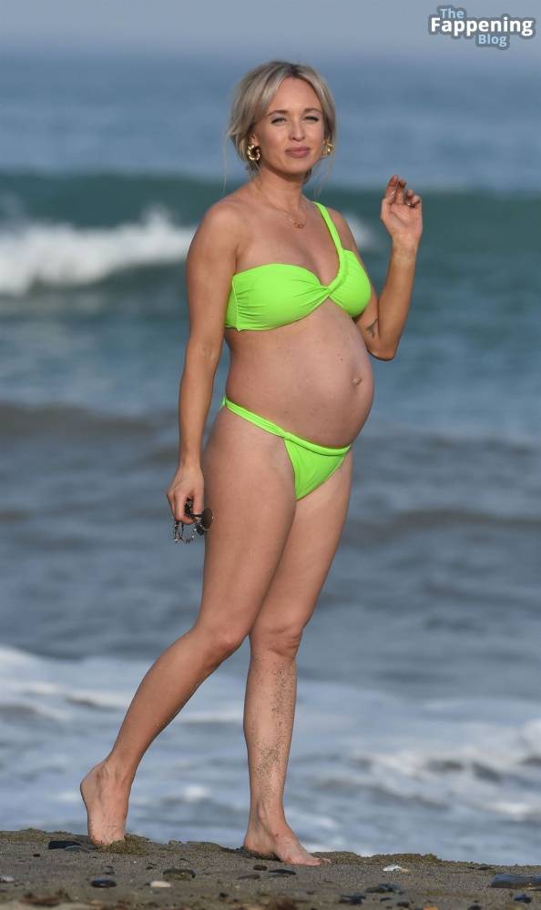 Jorgie Porter Shows Off Her Baby Bump Out on the Beach During Her Holiday in Spain (36 Photos) - #16