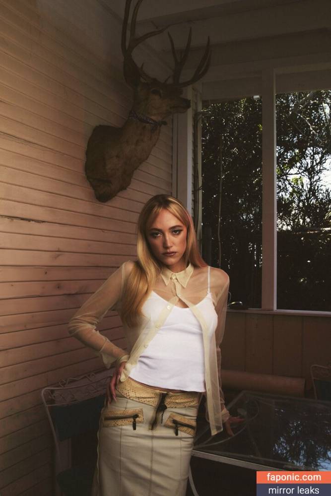 Maika Monroe aka maikamonroe Nude Leaks - #12