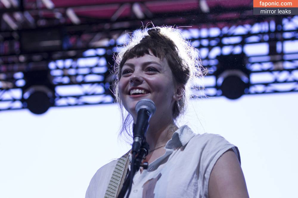 Angel Olsen aka angelolsen aka angelolsenmusic Nude Leaks OnlyFans - #11