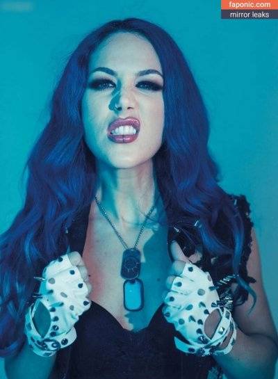 Alissa White-Gluz / AlissaWhiteGluz Nude Leaks OnlyFans - TheFap - #17