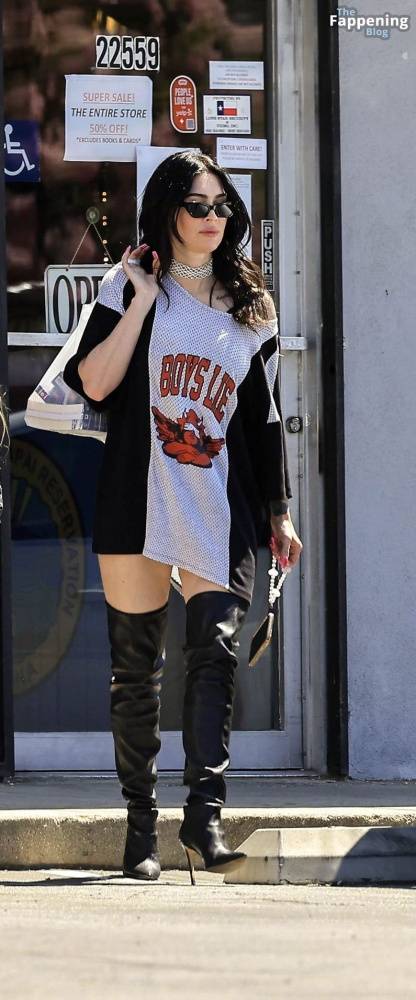 Megan Fox Risks an Almost Wardrobe Malfunction in LA (76 Photos) - #21