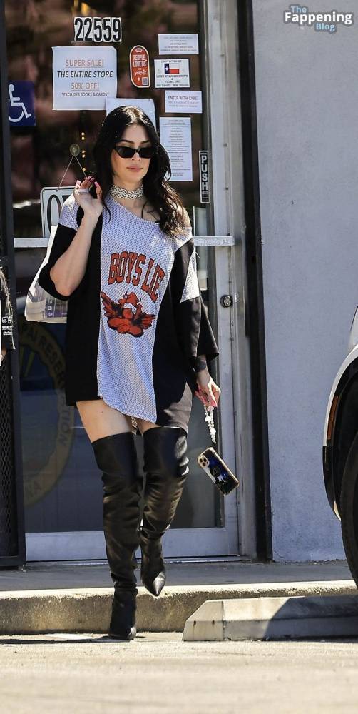 Megan Fox Risks an Almost Wardrobe Malfunction in LA (76 Photos) - #18