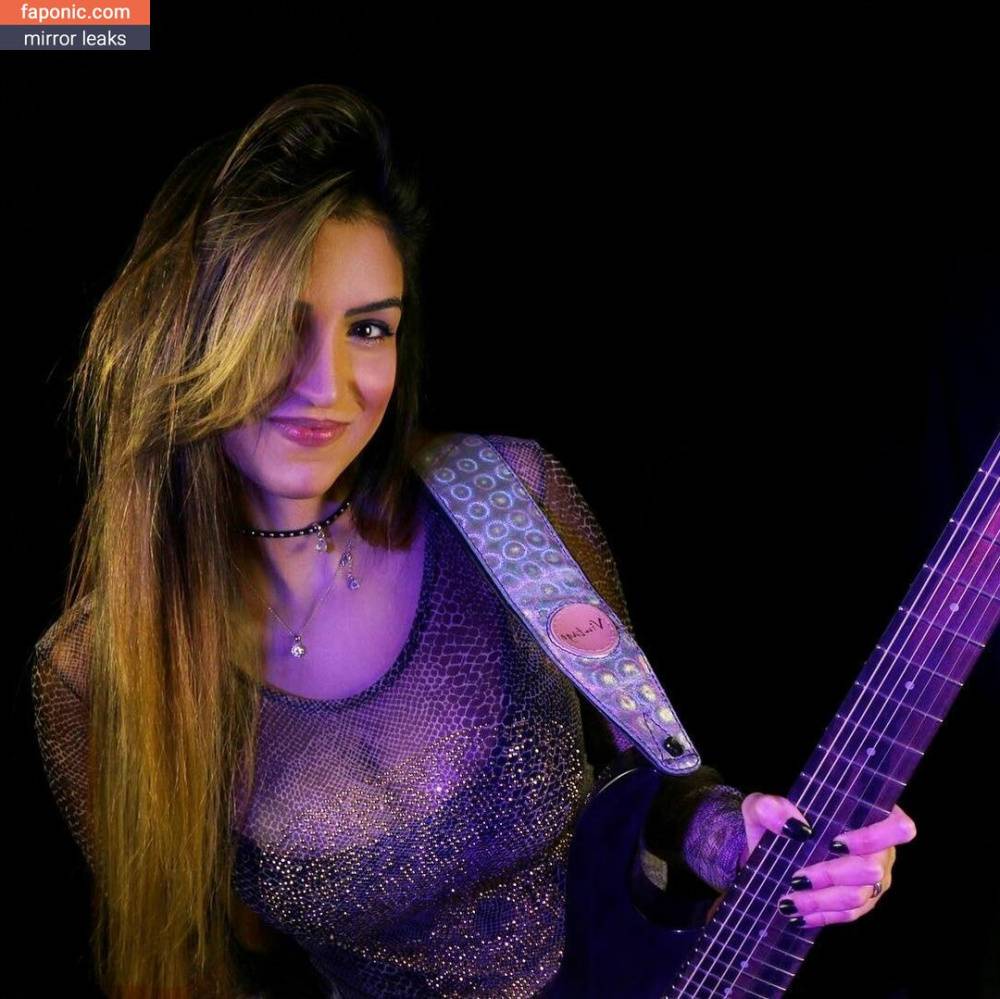 Brazilian Guitarist aka Paula Carregosa aka paaulaa19 aka paulacarregosaoficial Nude Leaks OnlyFans - #9