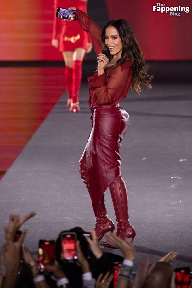 Anitta Looks Hot on the Catwalk at the L’Oréal Fashion Show During Paris Fashion Week (38 Photos) - #26