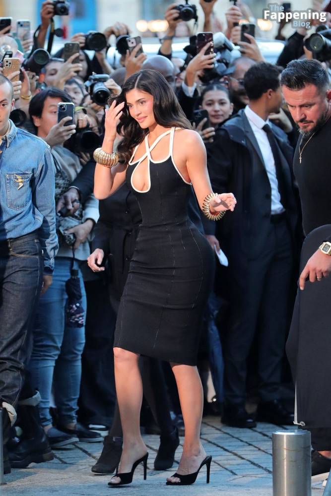 Kylie Jenner Stuns at the Schiaparelli Fashion Show in Paris (64 Photos) - #15