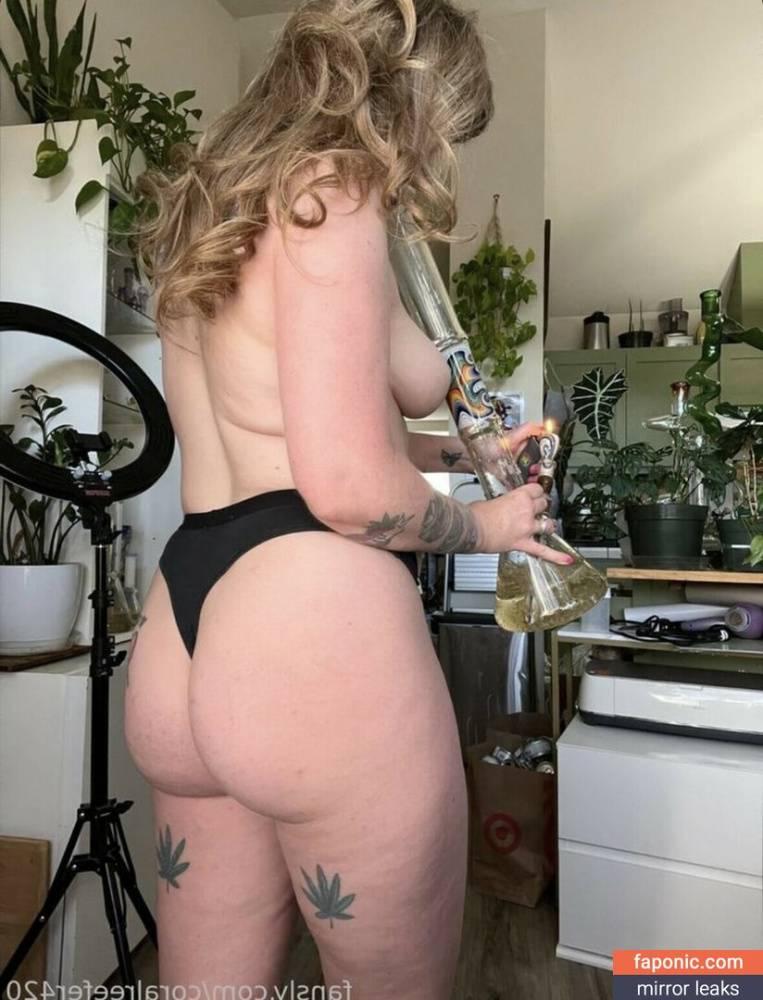 Coral Kamstra aka CoralReefer420 aka coralkamstrabrown Nude Leaks OnlyFans - #3