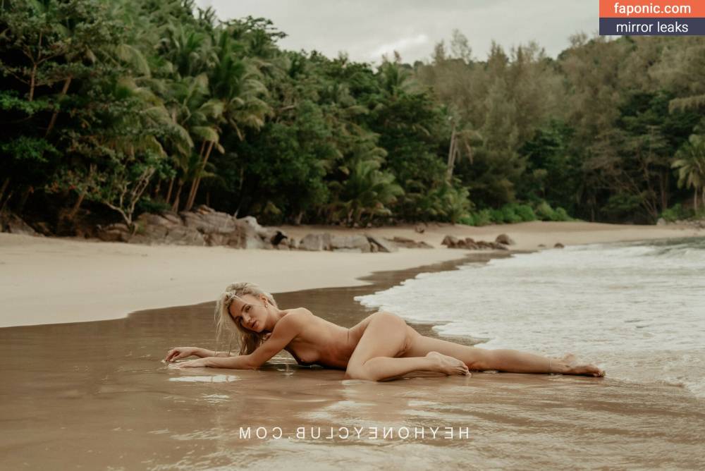 White_pony aka ohh.lelay aka olya.lelay Nude Leaks OnlyFans - #15