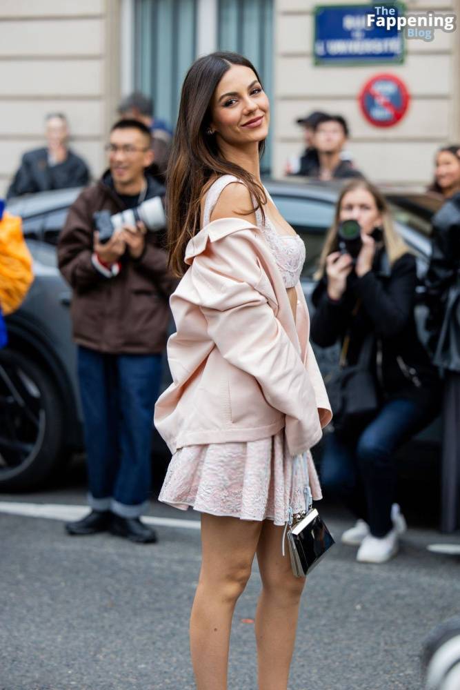 Victoria Justice Looks Stunning at the Fashion Week in Paris (24 Photos) - #16