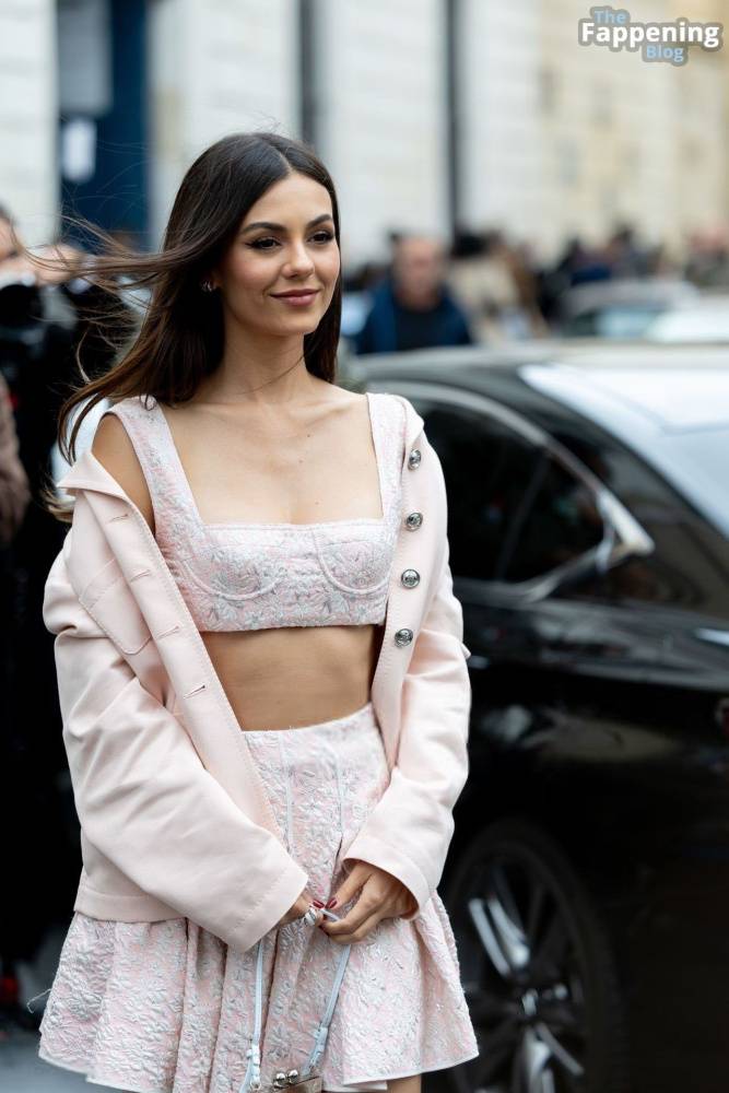 Victoria Justice Looks Stunning at the Fashion Week in Paris (24 Photos) - #10