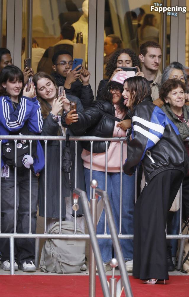 Bella Thorne Goes Braless in a Leather Jacket at the Vetements Show in Paris (28 Photos) - #6