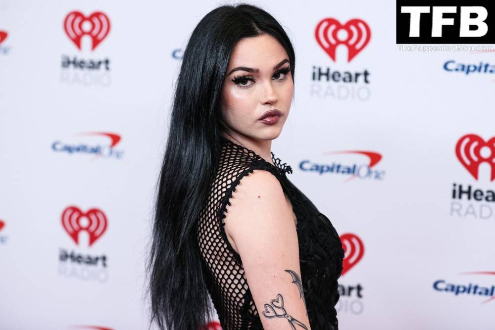 Maggie Lindemann Flaunts Her Sexy Legs & Tits at the iHeartRadio Music Festival - #main