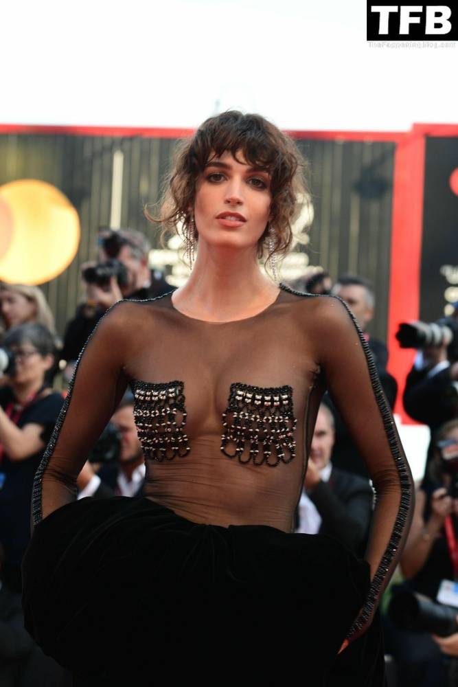 Greta Ferro Flashes Her Nude Tits at the 79th Venice International Film Festival - #main