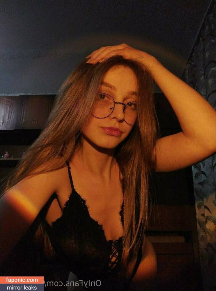 Alice_in_wonderland18 aka alice_in_wonderland.18 aka nastya_18 Nude Leaks OnlyFans - #main