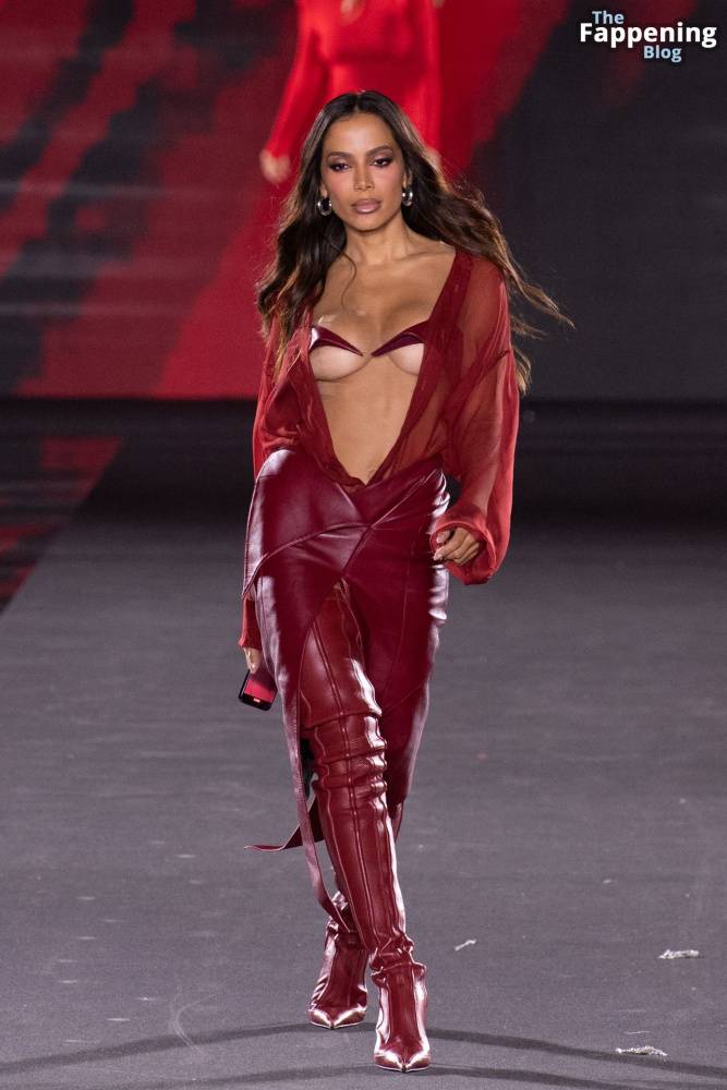 Anitta Looks Hot on the Catwalk at the L’Oréal Fashion Show During Paris Fashion Week (38 Photos) - #main