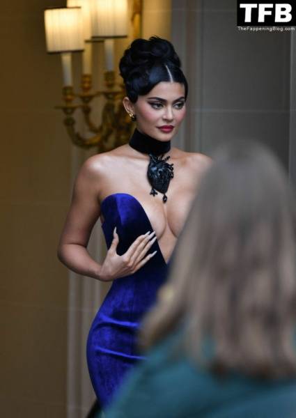 Busty Kylie Jenner Flaunts Her Deep Cleavage in Paris (54 Photos + Video) - city Paris on modeladdicts.com
