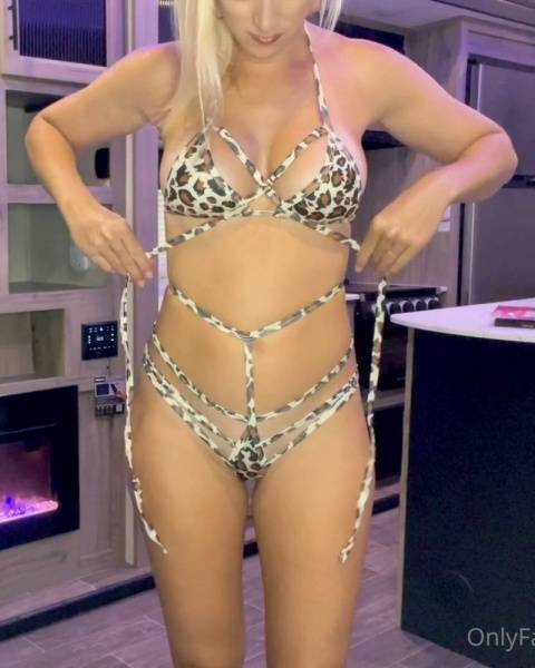 Vicky Stark Sexy Bikini Try On Onlyfans photo Leaked