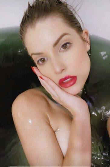 Amanda Cerny Nude Onlyfans Bath Set Leaked on www.modeladdicts.com