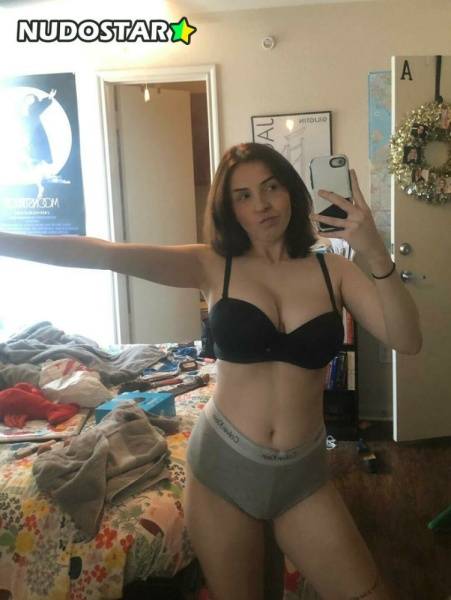 Megan Bitchell Instagram Leaks on modeladdicts.com