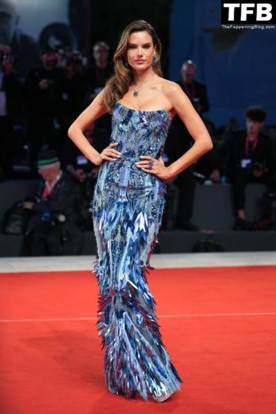 Alessandra Ambrosio Displays Her Cleavage at the 79th Venice International Film Festival on modeladdicts.com