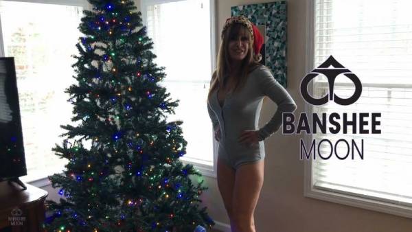 Banshee Moon Xmas Onesie Camel Toe Onlyfans Video Leaked on modeladdicts.com