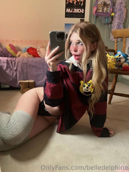 Belle Delphine Thong Ass Sonichu Selfie Onlyfans Set Leaked on modeladdicts.com