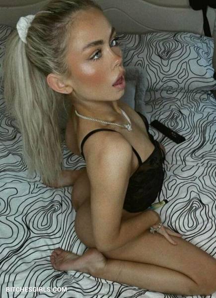 Elley Davies Instagram Naked Influencer - Onlyfans Leaked Nude Photo on modeladdicts.com