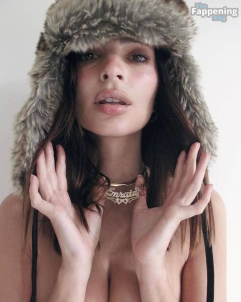 Emily Ratajkowski Onlyfans Leaked Photos