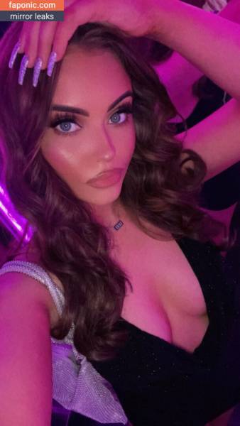 Chlobain aka Chloe Bain aka chloebain_ Nude Leaks OnlyFans on modeladdicts.com