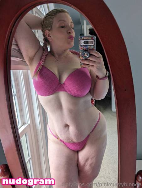 Pinkcurvyblonde / pinkcurvyblonde Nude Leaks OnlyFans - TheFap on modeladdicts.com